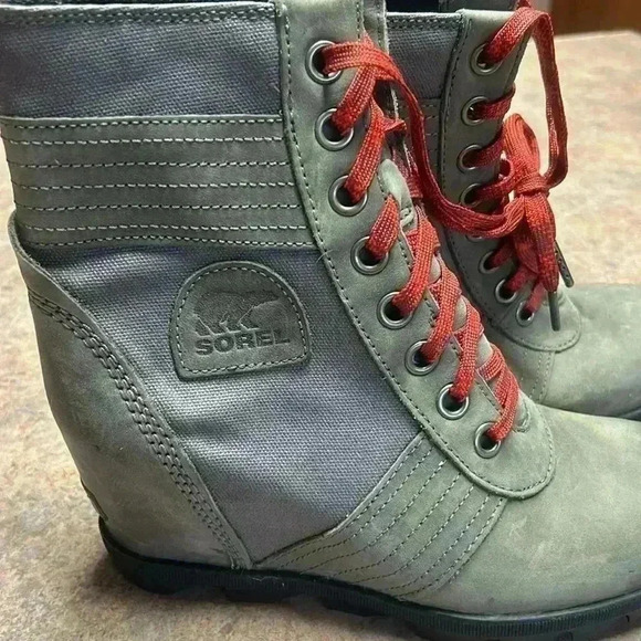 Sorel Lexie Wedge Boot - Womens, Quarry, 9 US Discontinued and hard to find - Picture 2 of 6